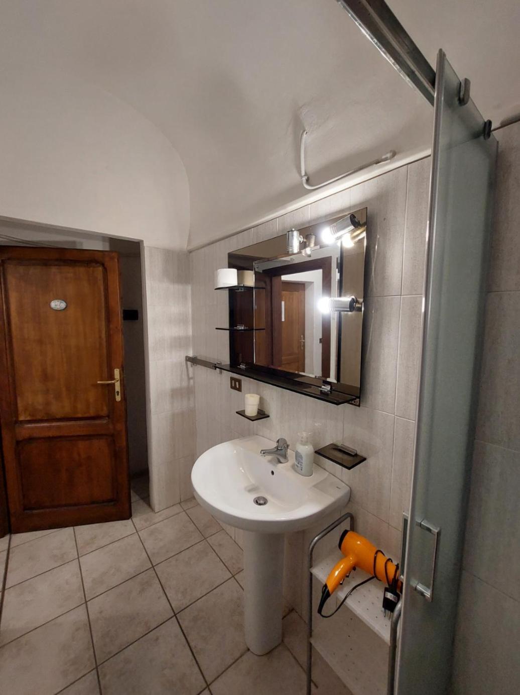 La Convenienza Bed & Breakfast Uliveto Terme Exterior photo